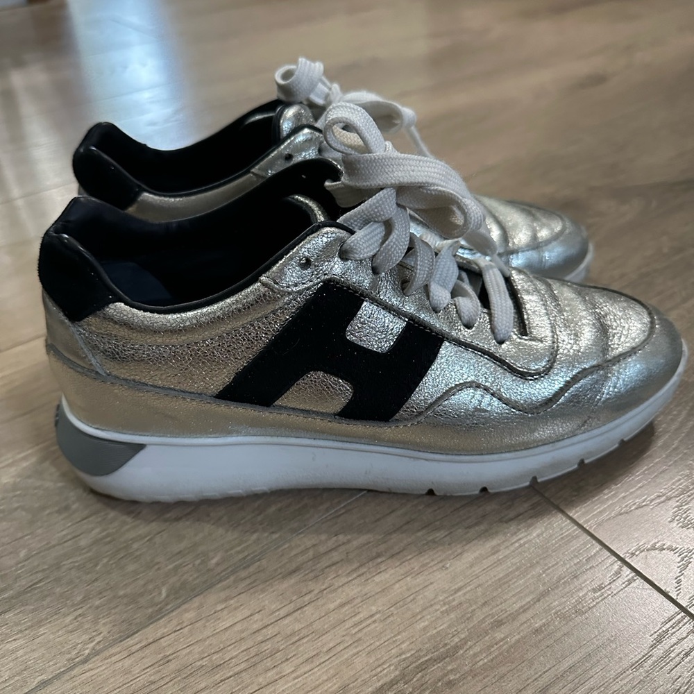 Hogan Silver and Black Athletic Shoes with Metallic Finish